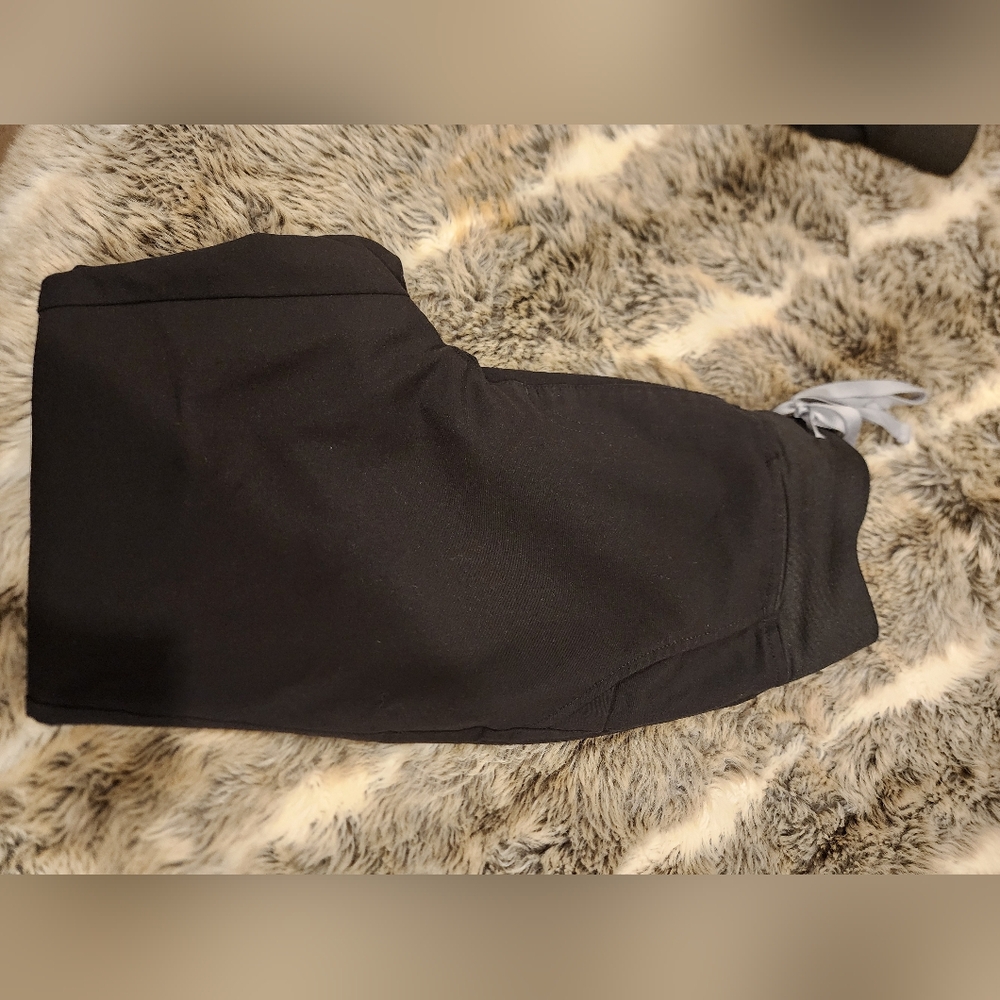 FIGS straight leg scrub pants 1 qty size small & 2 xs each $25 or all 3 for $60